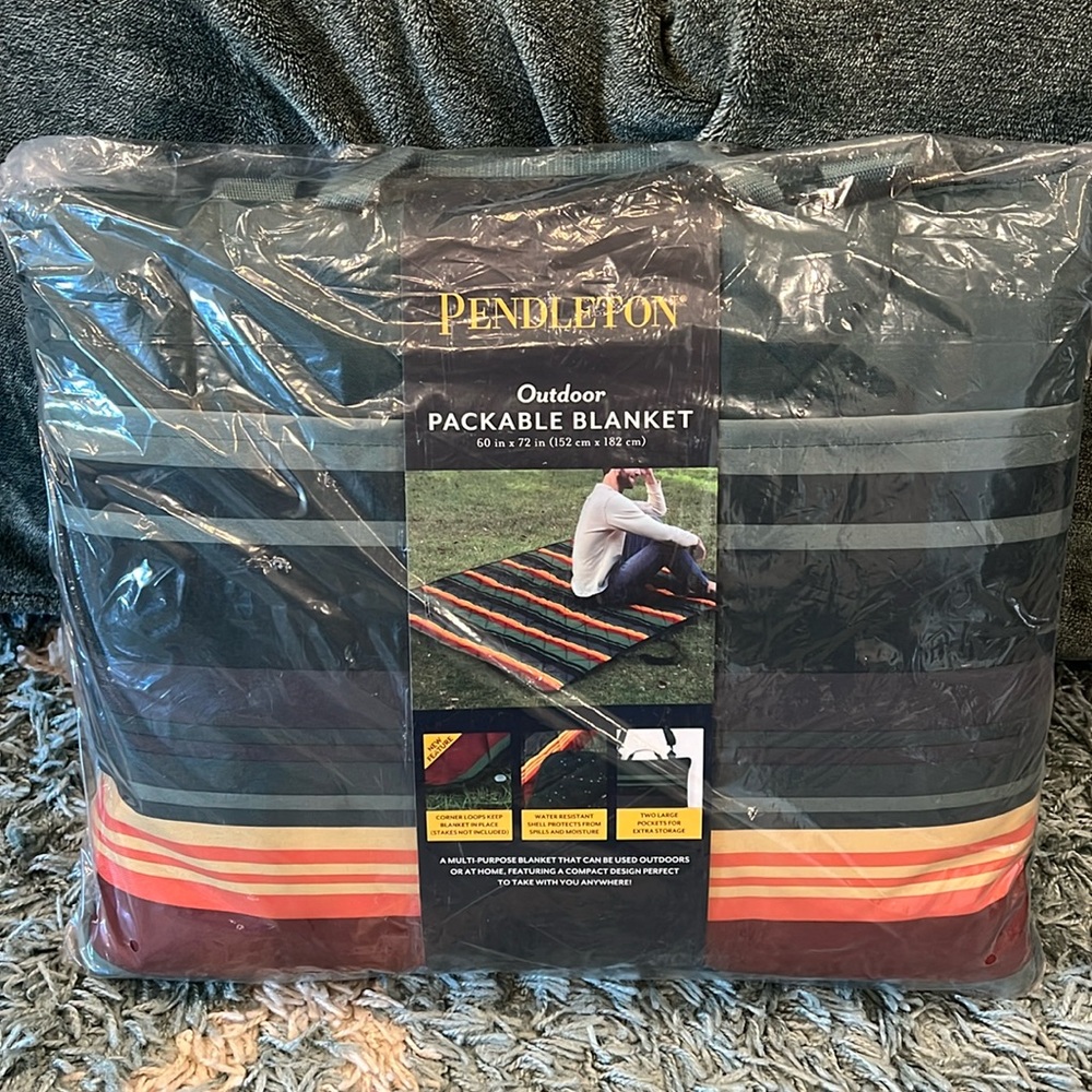 Pendleton Water Resistant Outdoor Packable Blanket - Pearl Bay